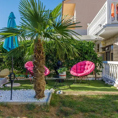 Budzyn Apartment *
