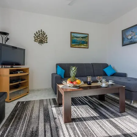 Budzyn Apartman *
